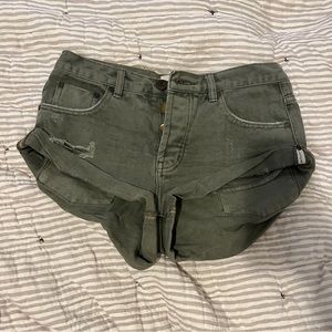 One Teaspoon Olive Shorts Size 24